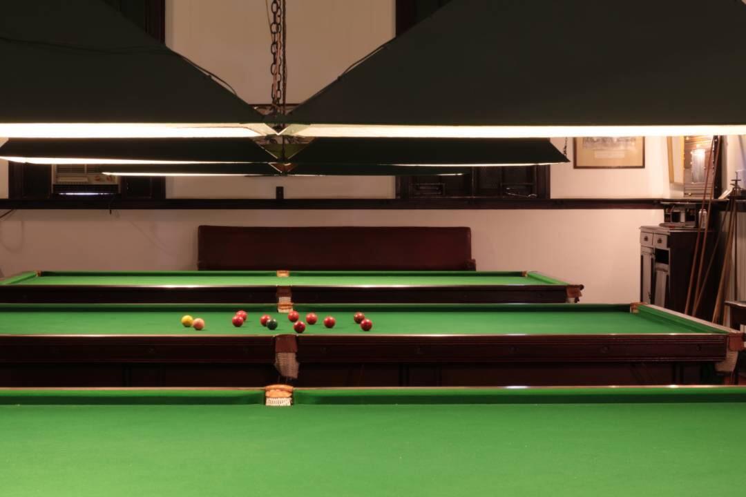 Отель Bulawayo Club Экстерьер фото