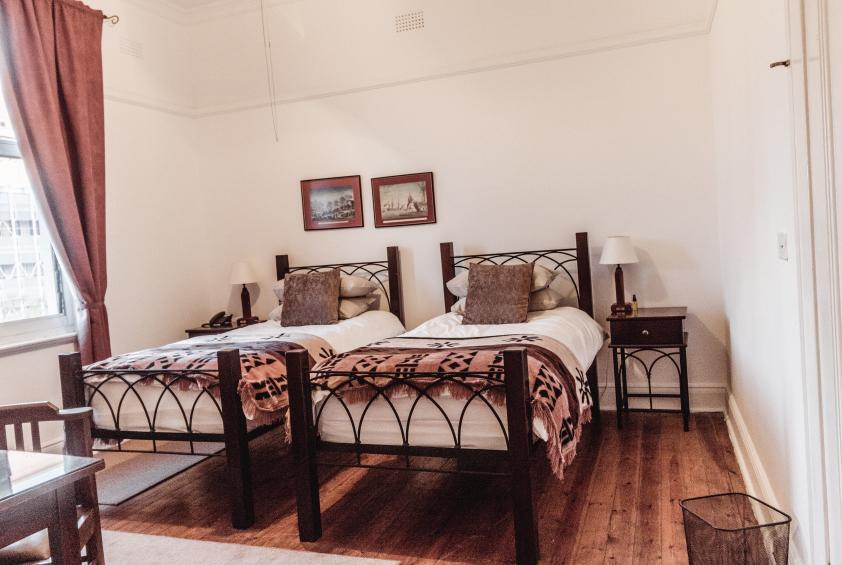 Отель Bulawayo Club Экстерьер фото