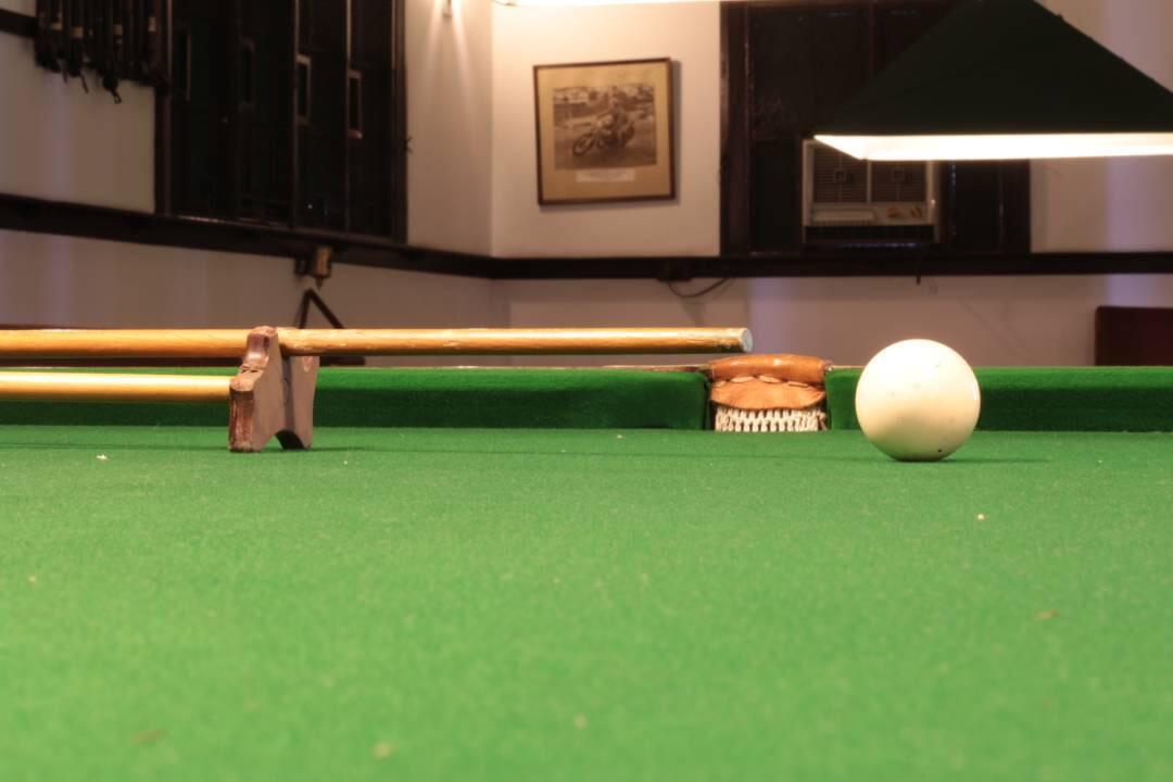 Отель Bulawayo Club Экстерьер фото