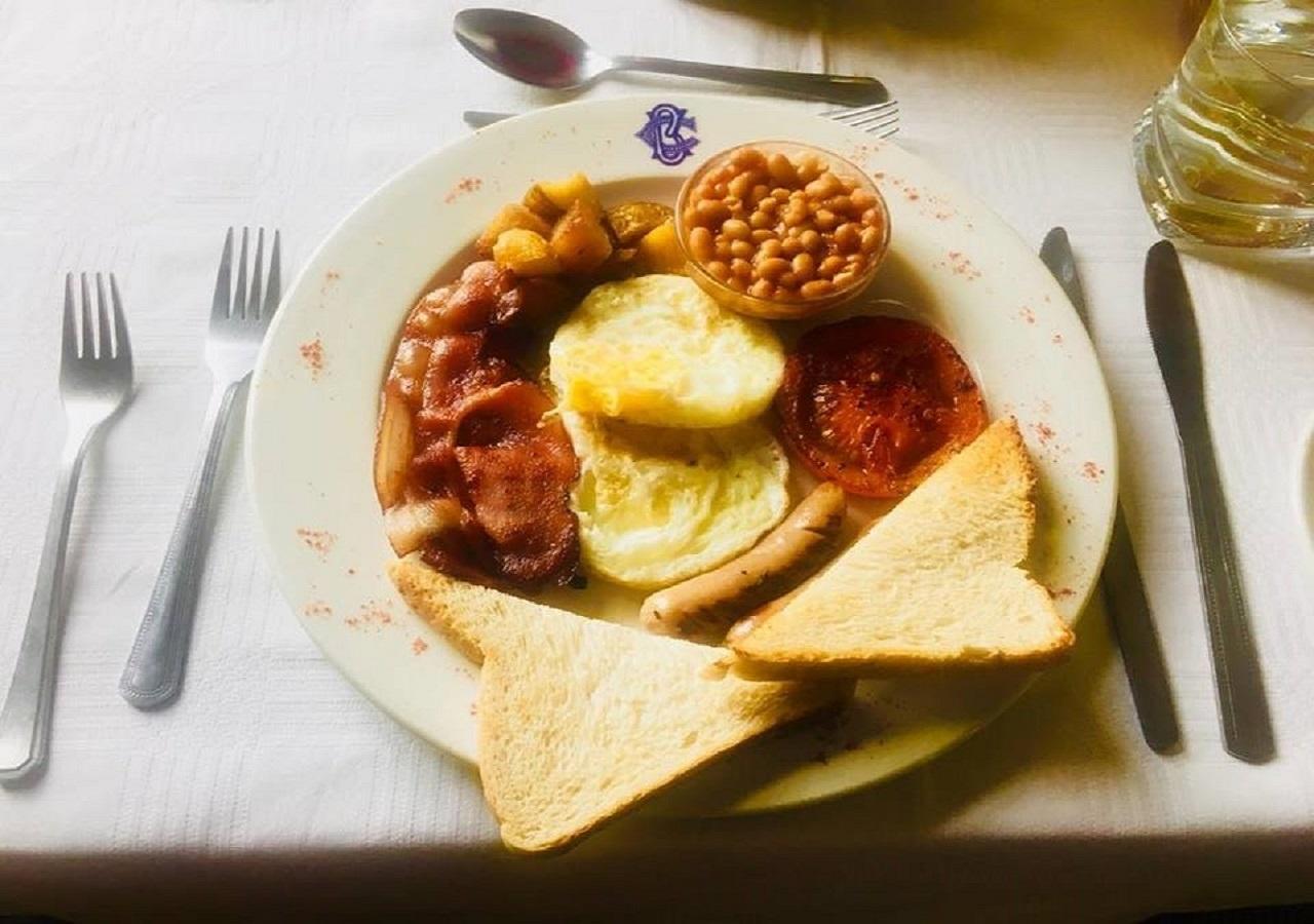 Отель Bulawayo Club Экстерьер фото